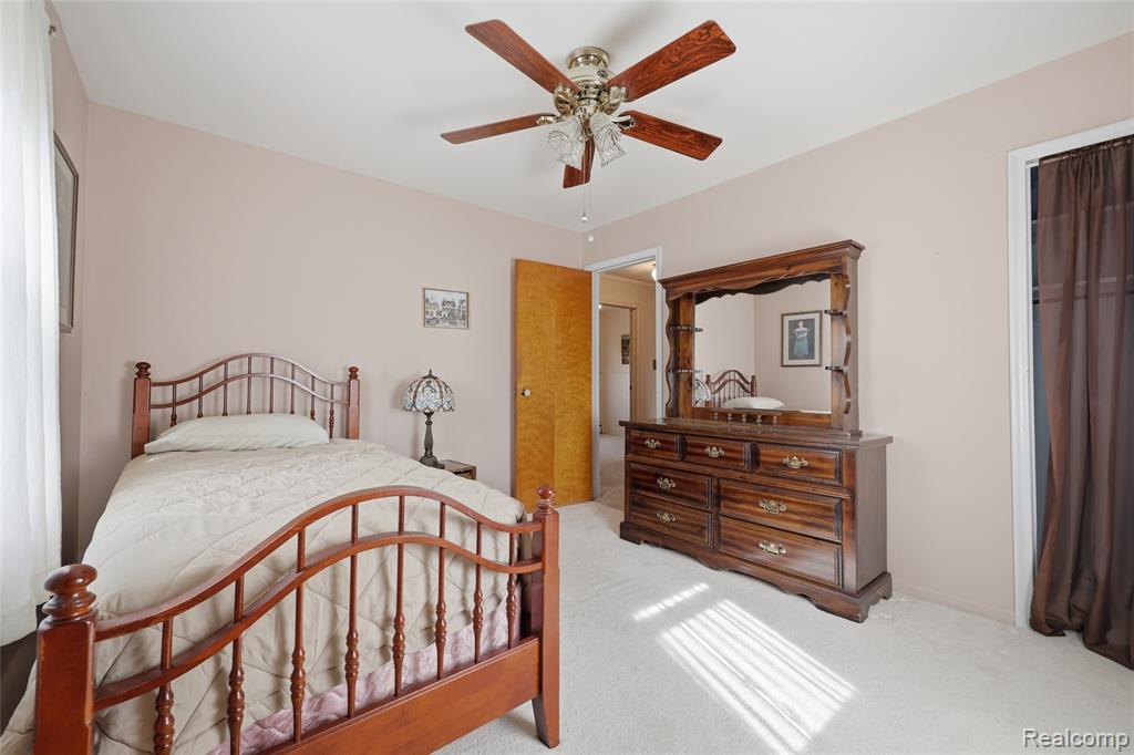 8964 Butwell Street, Livonia, MI 48150 — Photo 18