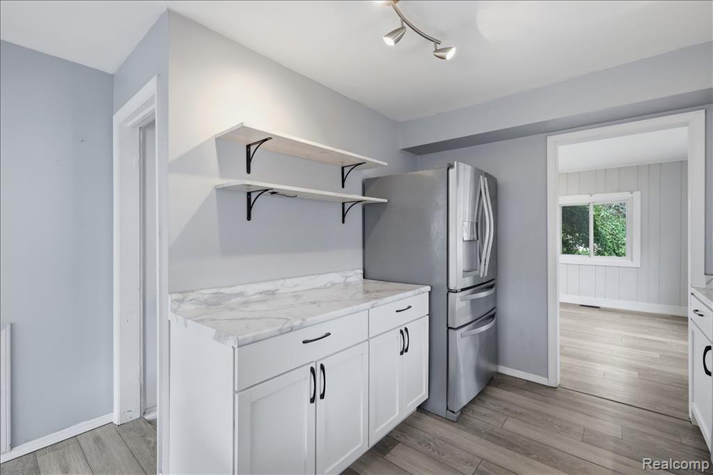 4035 Island Park Drive, Waterford, MI 48329 — Photo 16