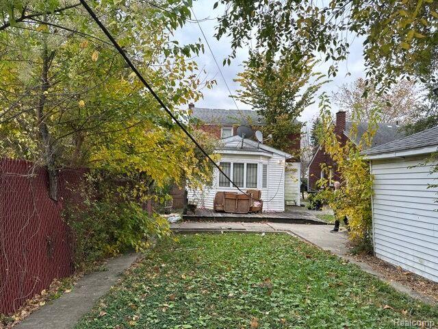 15865 COLLINGHAM Drive, Detroit, MI 48205 — Photo 6
