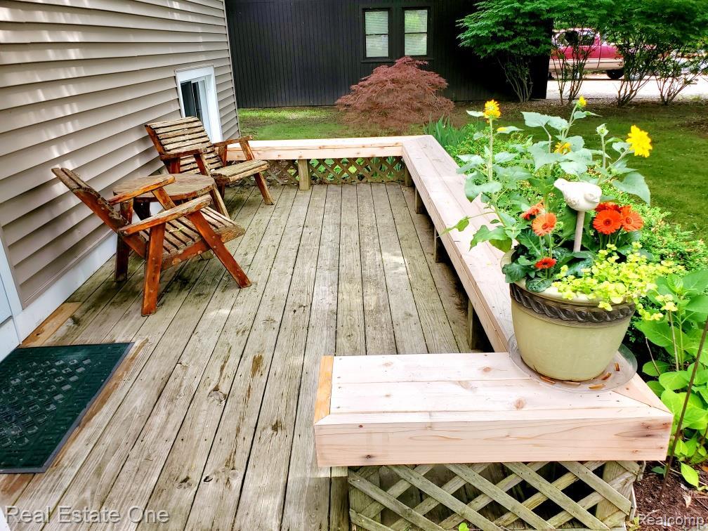 4644 Charest Avenue, Waterford, MI 48327 — Photo 4