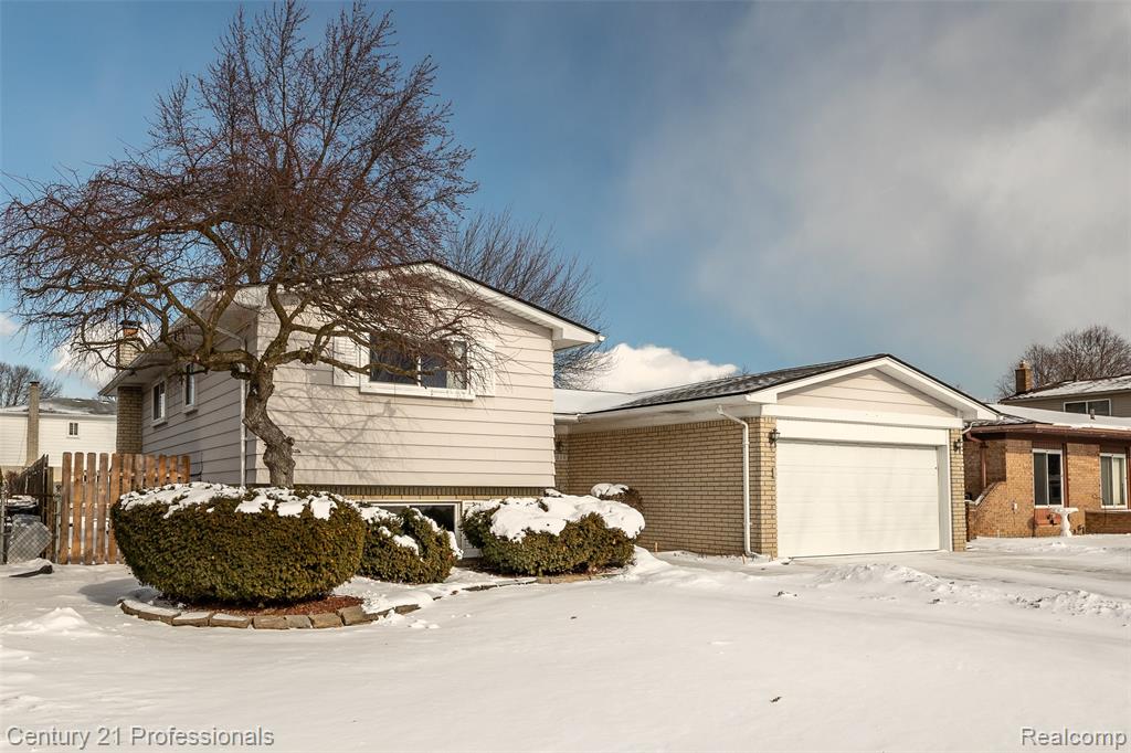 4939 Duchess Drive, Sterling Heights, MI 48310 — Photo 49