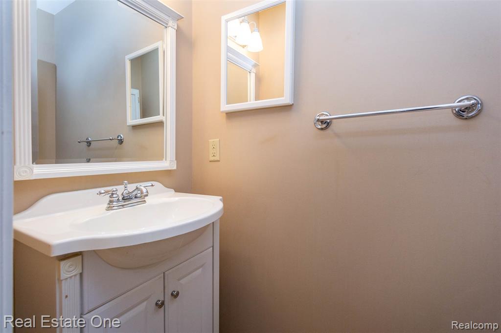 1891 Vine Way Drive, 33, Canton, MI 48188 — Photo 21