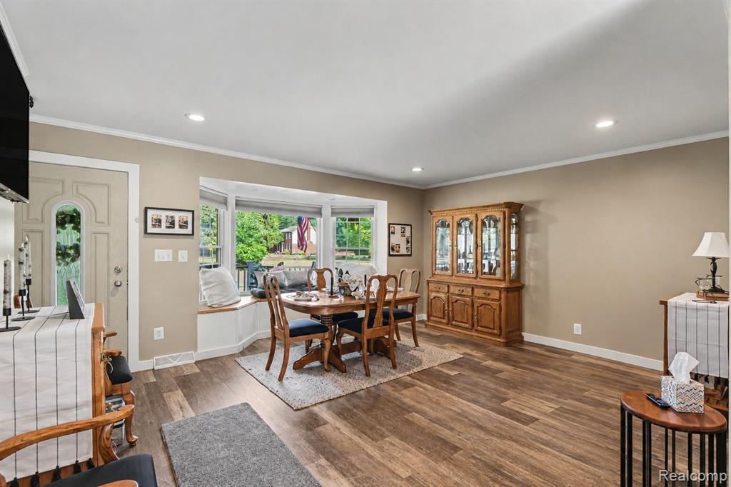 7370 Perry Lake Road, Clarkston, MI 48348 — Photo 5