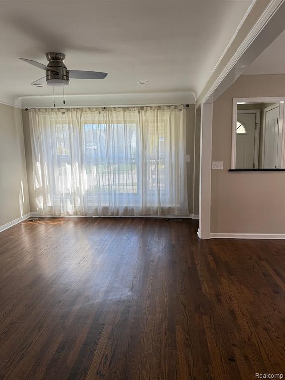800 CAMBRIDGE Road, Berkley, MI 48072 — Photo 13