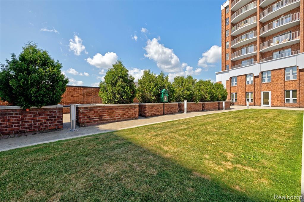 411 S Old Woodward Avenue, 1022, Birmingham, MI 48009 — Photo 49