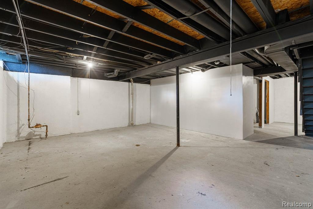 3104 Woods Circle, Detroit, MI 48207 — Photo 47