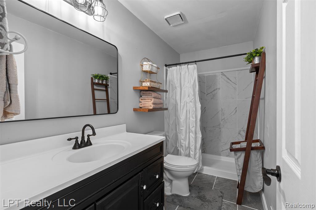 411 FOWLERVILLE Road, Fowlerville, MI 48836 — Photo 13