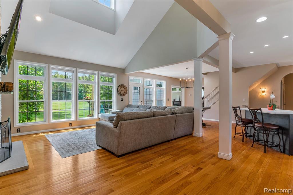5827 WESTWOOD Drive, Grand Blanc, MI 48439 — Photo 11
