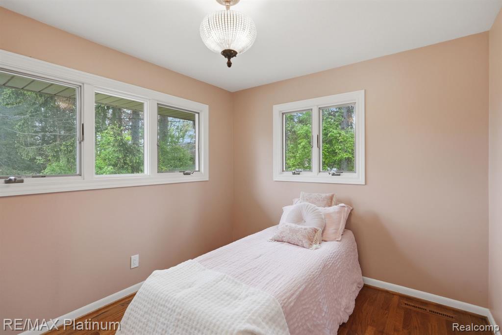 1546 S Milford Road, Milford, MI 48381 — Photo 13