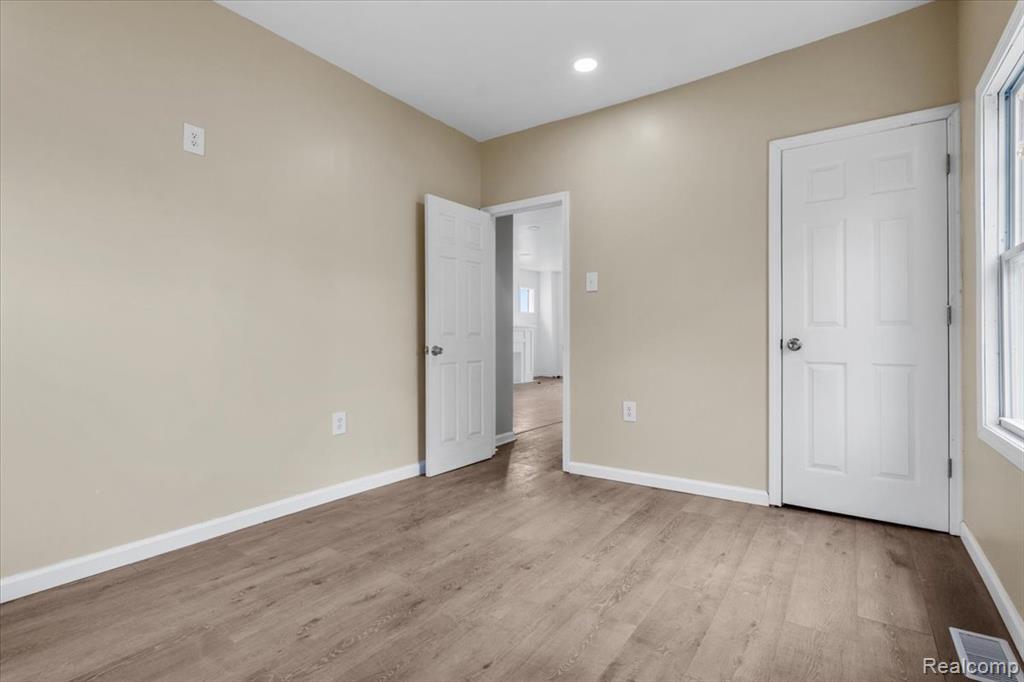 18030 Mackay Street, Detroit, MI 48234 — Photo 24