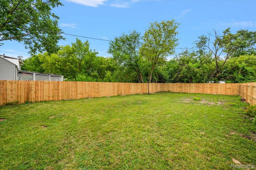 8404 Patton Street, Detroit, MI 48228 — Photo 5
