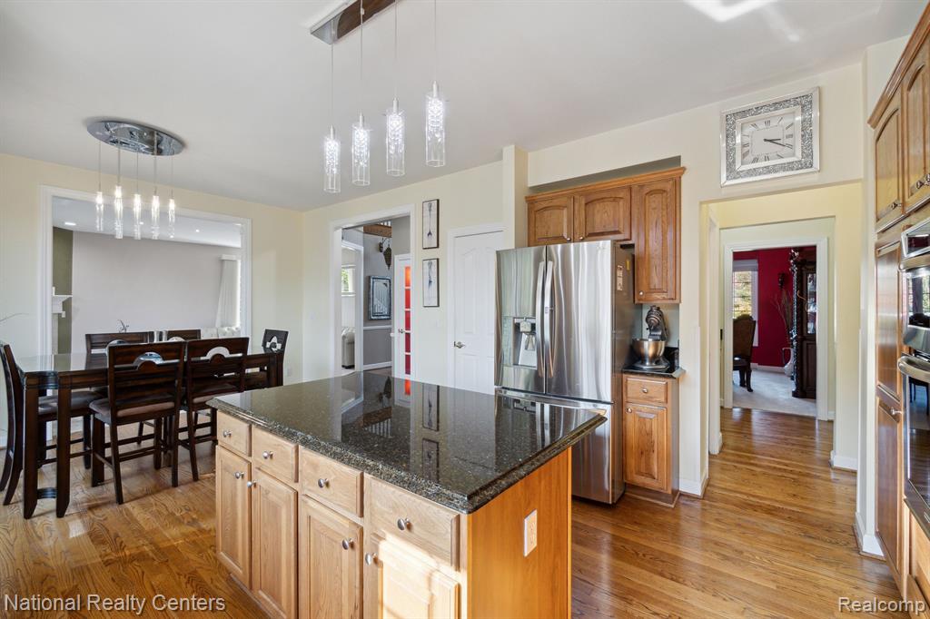 50983 WESTON Drive, Plymouth, MI 48170 — Photo 19