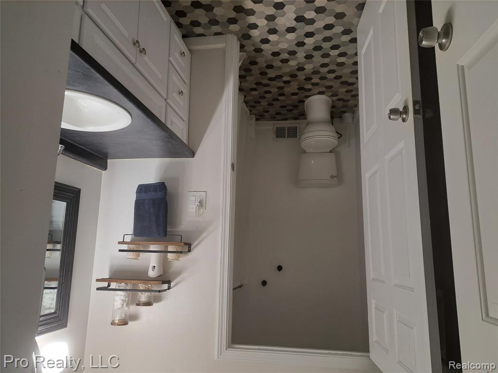 987 Jefferson Street, Ypsilanti, MI 48197 — Photo 9