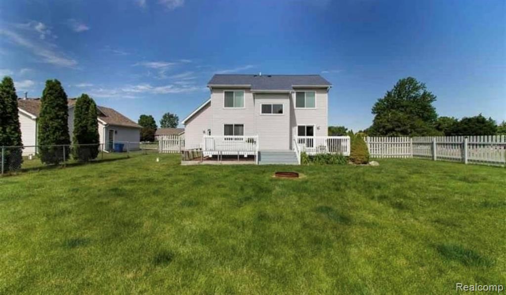 7015 Windridge Lane, Flint, MI 48507 — Photo 4