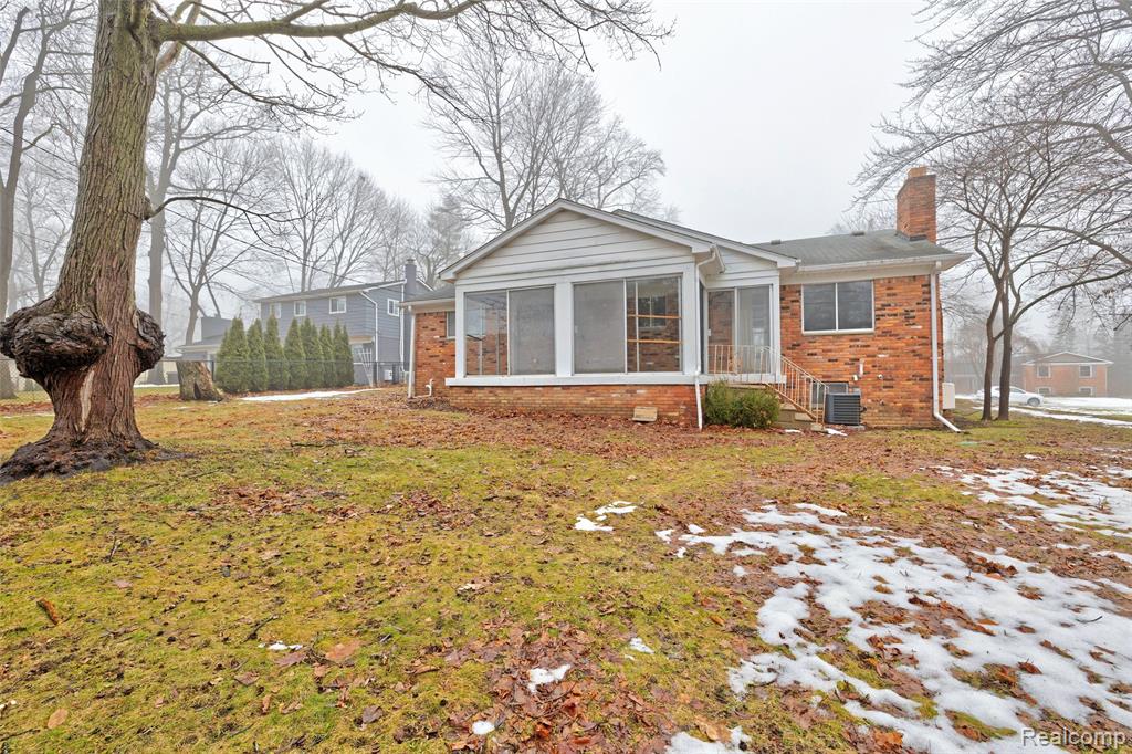 5936 Warbler Drive, Clarkston, MI — Photo 6