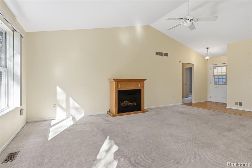 518 Redmaple Lane, 62, Brighton, MI 48116 — Photo 5