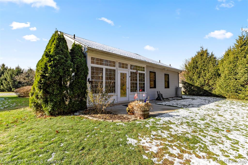 6858 Yorktown Place, Temperance, MI 48182 — Photo 49