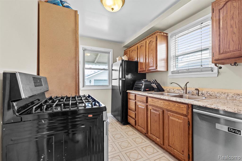 13656 Ward Street, Southgate, MI 48195 — Photo 7
