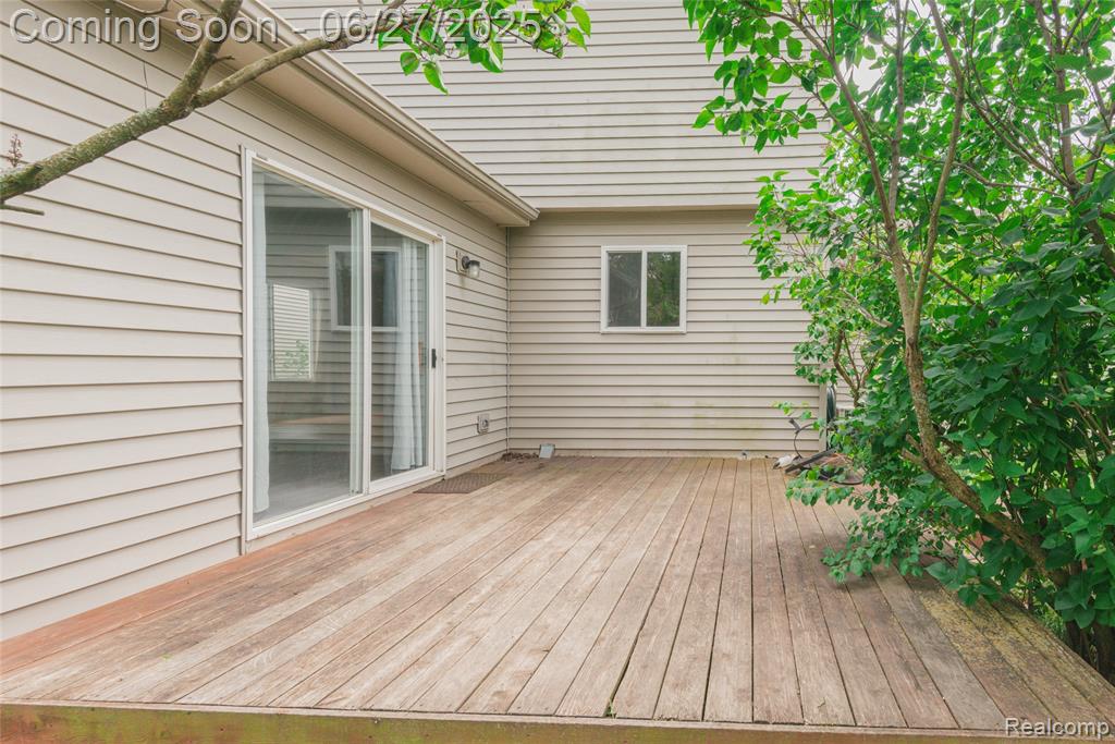 67 LARCHWOOD Drive, Troy, MI 48083 — Photo 27