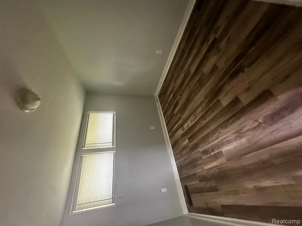 811 ROBINWOOD Street, Pontiac, MI 48340 — Photo 12