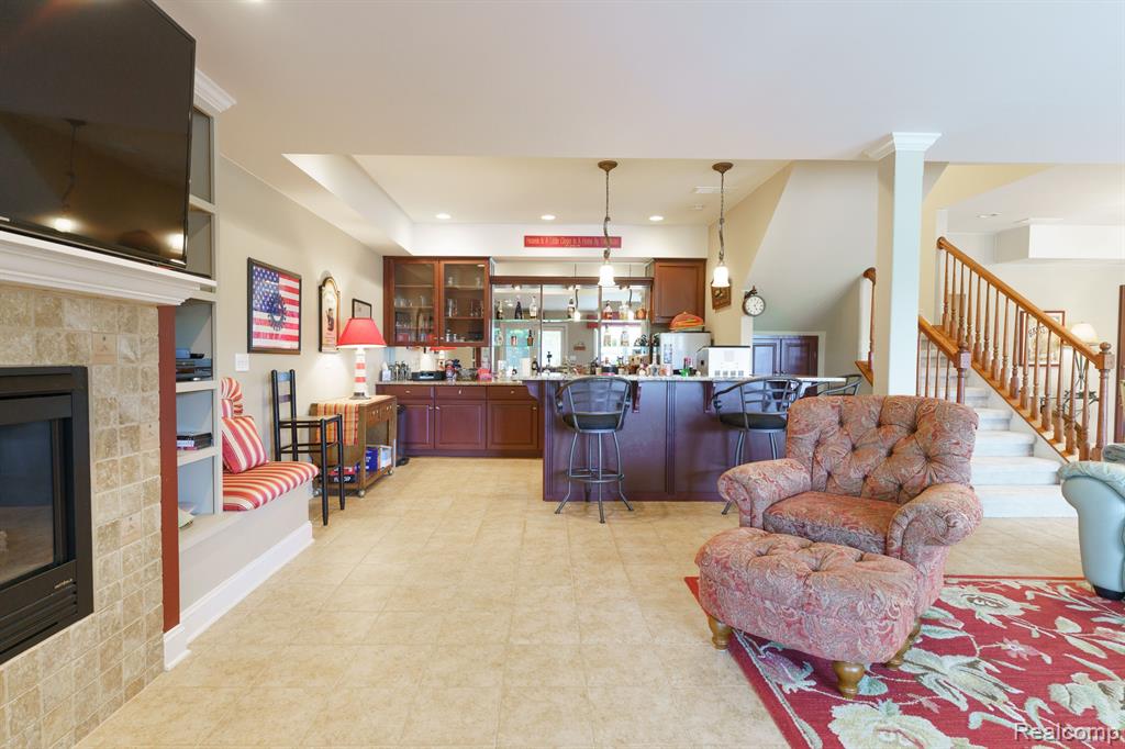 10769 CLIFFVIEW Drive, South Lyon, MI 48178 — Photo 39