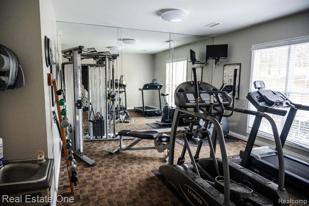 5305 Brookemonte Circle, Rochester, MI 48306 — Photo 28