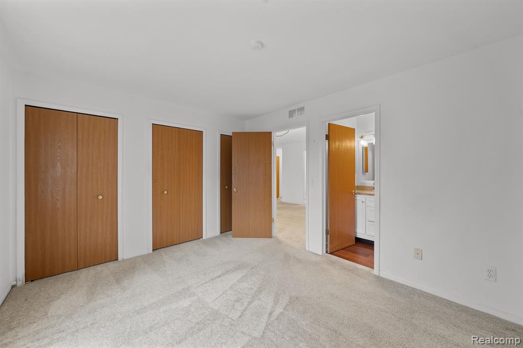 42565 Lilley Pointe Drive, Canton, MI 48187 — Photo 11