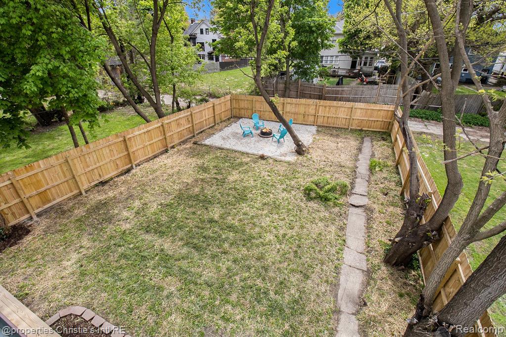 3515 FISCHER Street, Detroit, MI 48214 — Photo 20