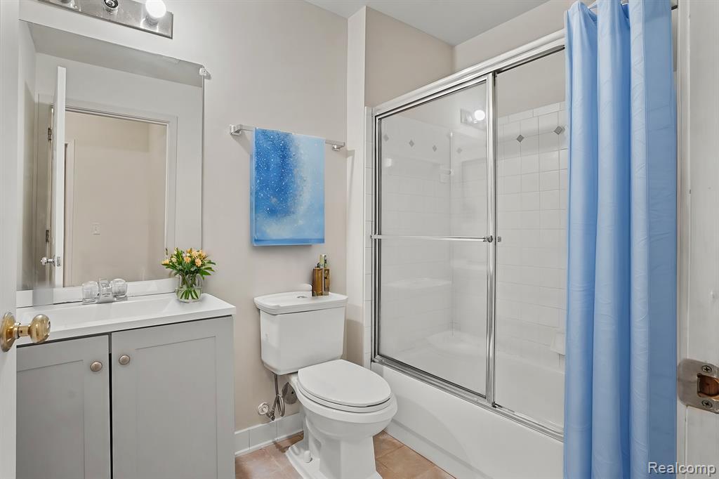 867 Amanda Lane, Pontiac, MI 48340 — Photo 10