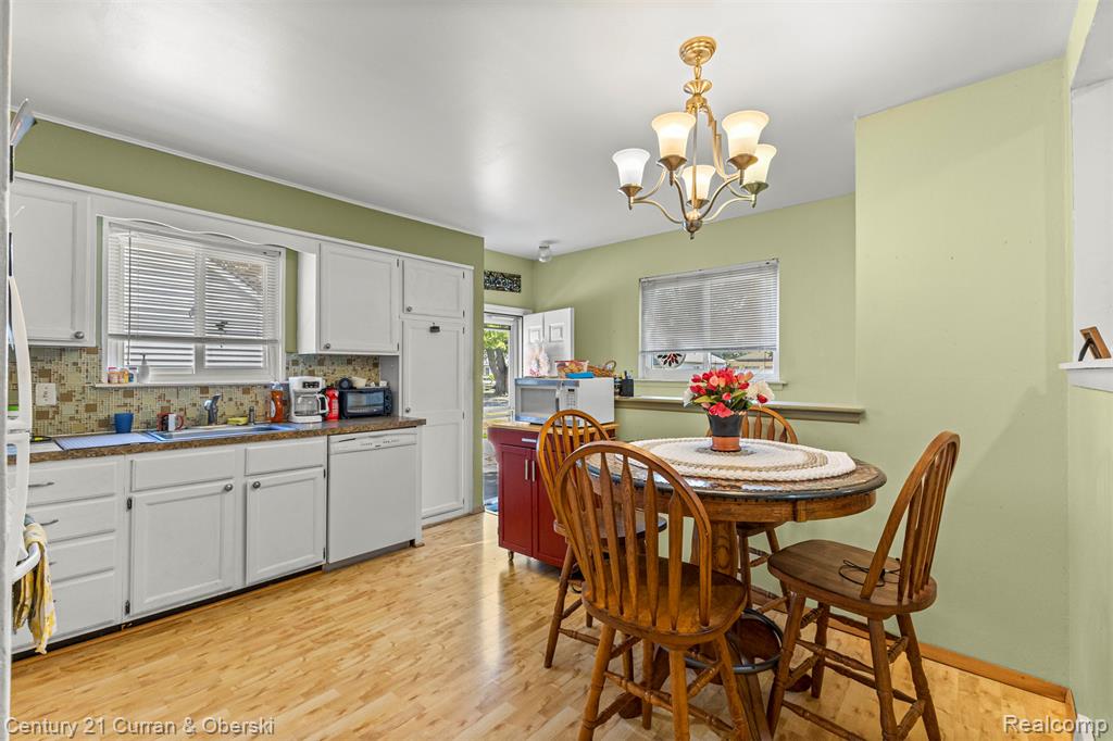 6159 Nightingale Street, Dearborn Heights, MI 48127 — Photo 6
