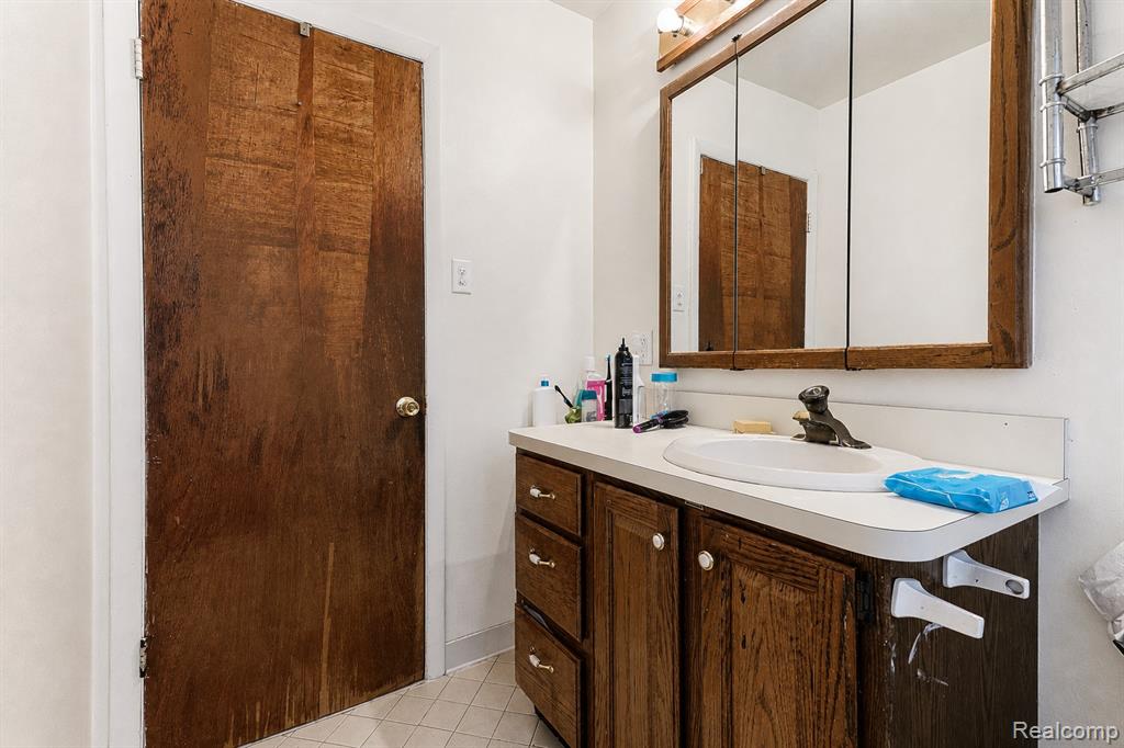 1366 Windham Street, Westland, MI 48186 — Photo 14