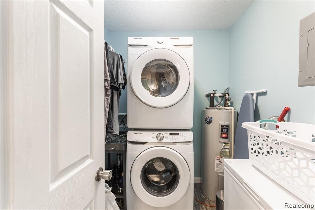 9699 WILDFLOWER, Belleville, MI 48111 — Photo 15