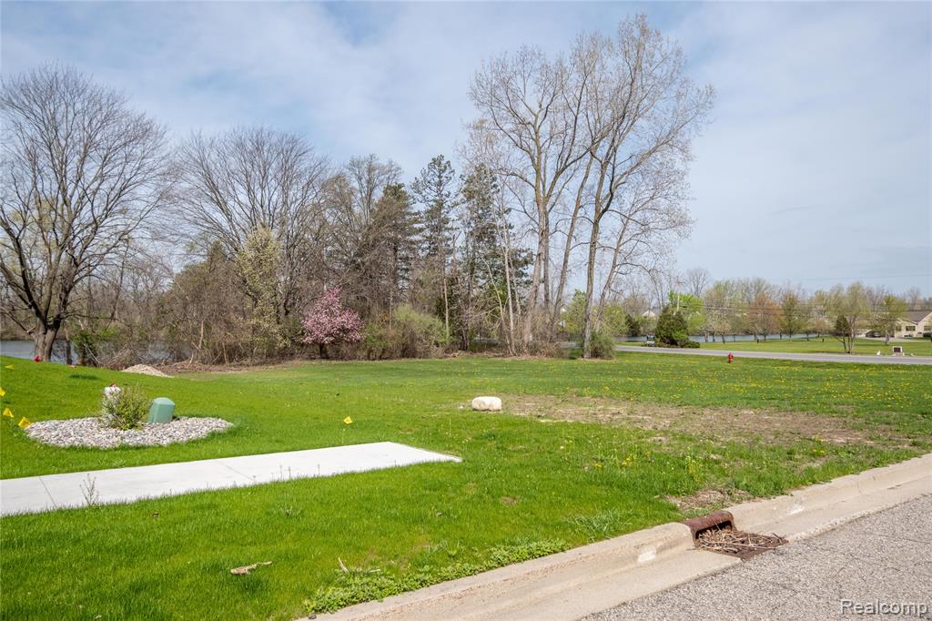 2745 Maritime Drive, Lansing, MI 48911 — Photo 12