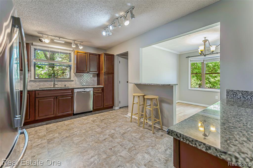8402 Scotia, Pinckney, MI 48169 — Photo 35