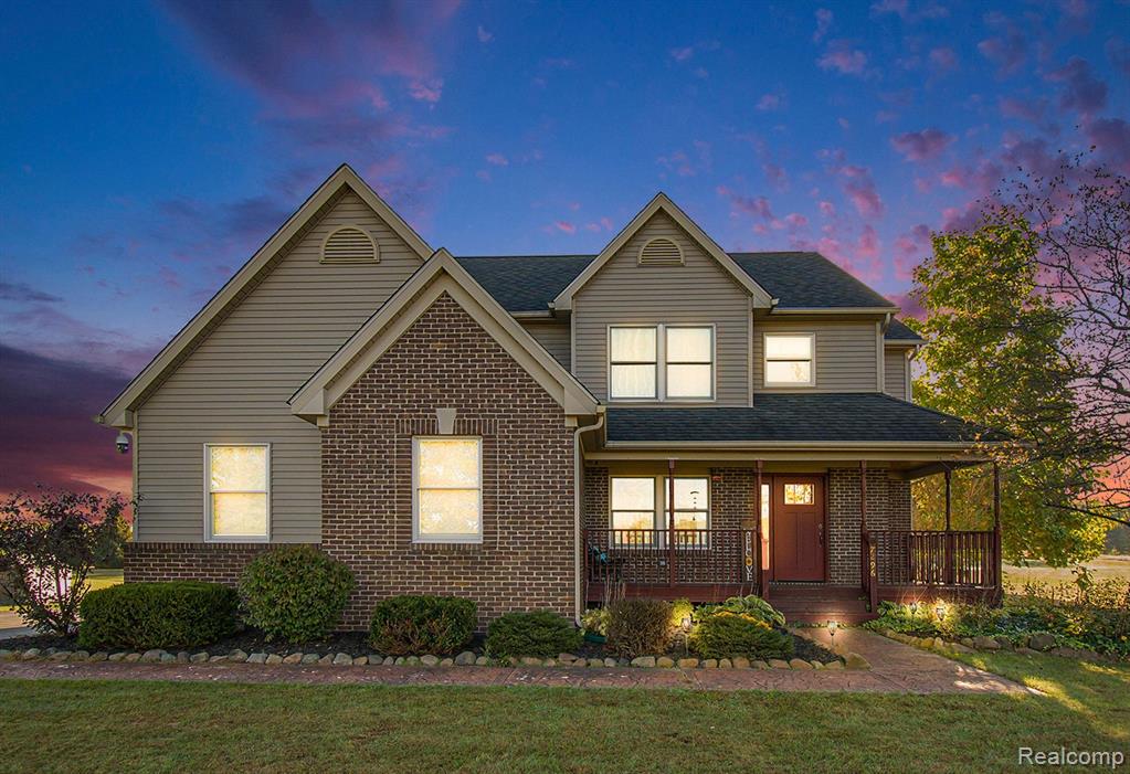 7296 RUSTIC WAY Drive, Fowlerville, MI 48836 — Photo 2