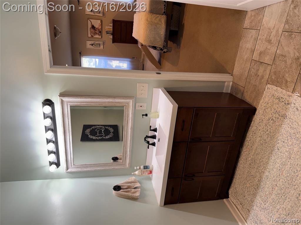 437 Golfside Drive, Lapeer, MI 48446 — Photo 32