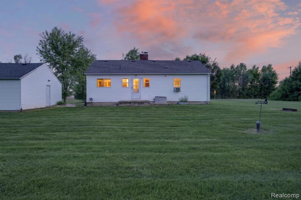 7077 Frances Road, Flushing, MI 48433 — Photo 38