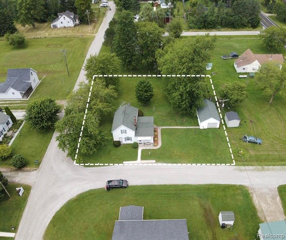 8040 Third, Avoca, MI 48006 — Photo 3