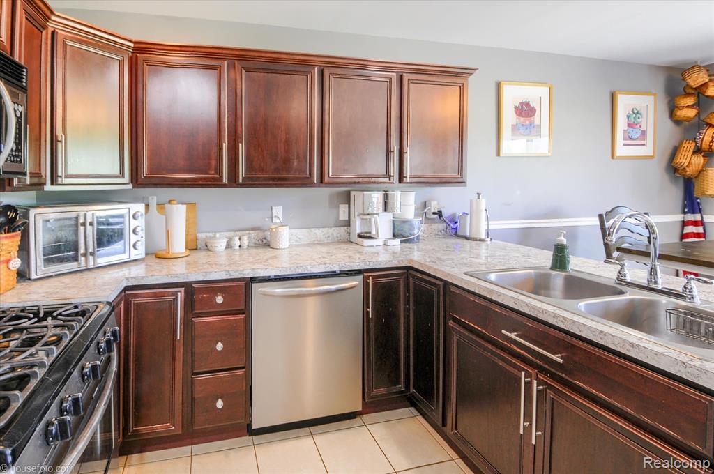 317 N Summers Road, Imlay City, MI 48444 — Photo 12