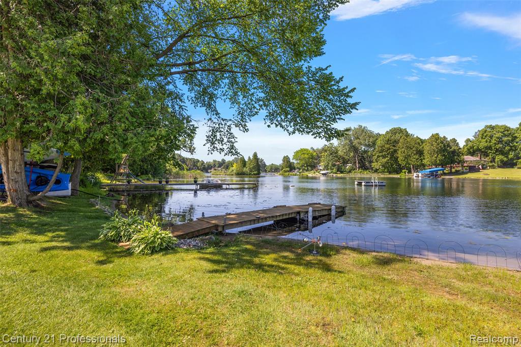 9311 Whipple Shores Drive, Clarkston, MI 48348 — Photo 21