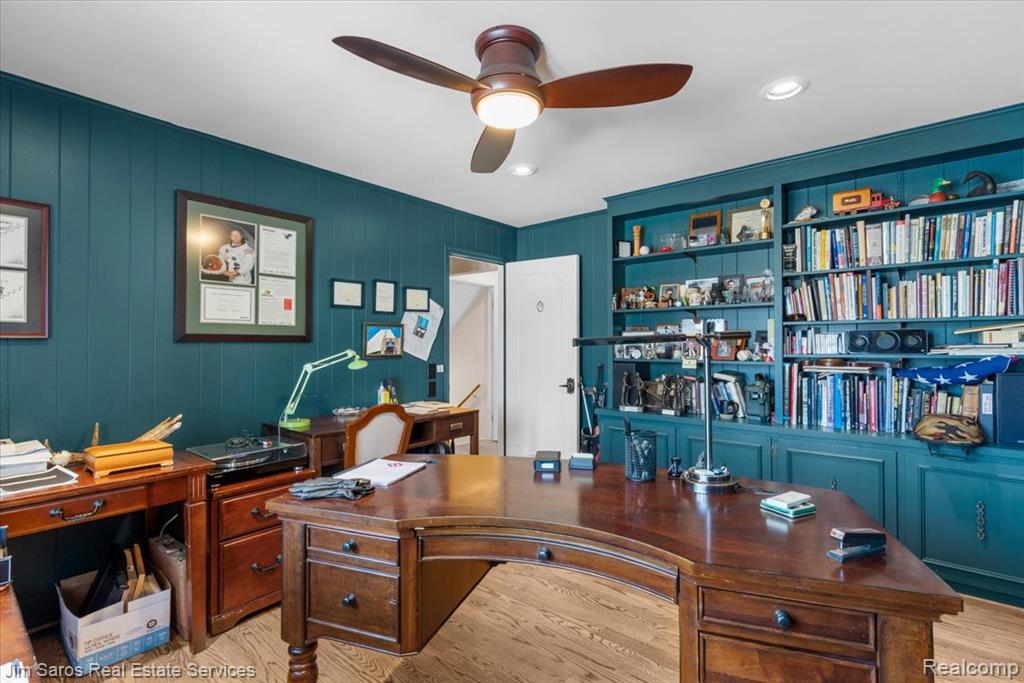 75 S Duval Road, Grosse Pointe Shores, MI 48236 — Photo 22