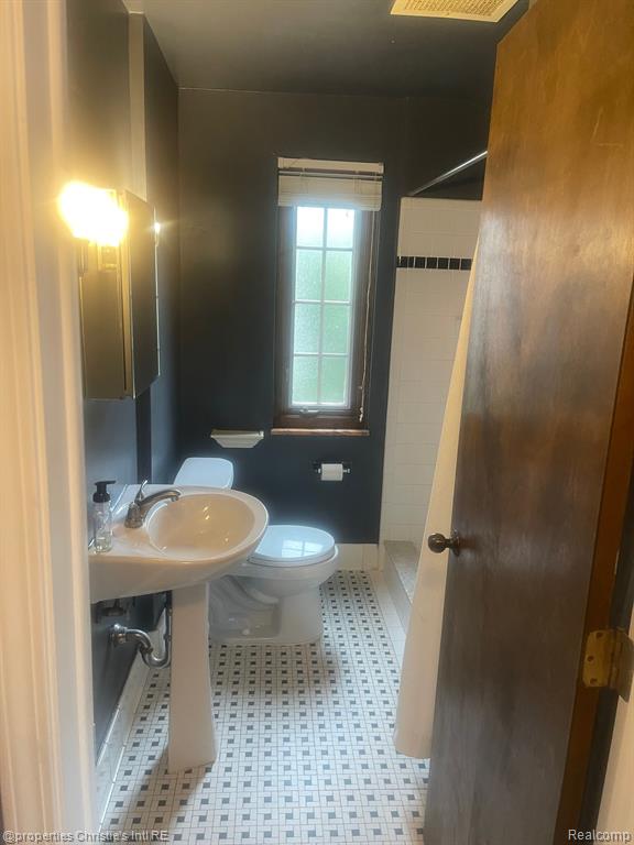 532 SAINT CLAIR Street, Grosse Pointe, MI 48230 — Photo 12