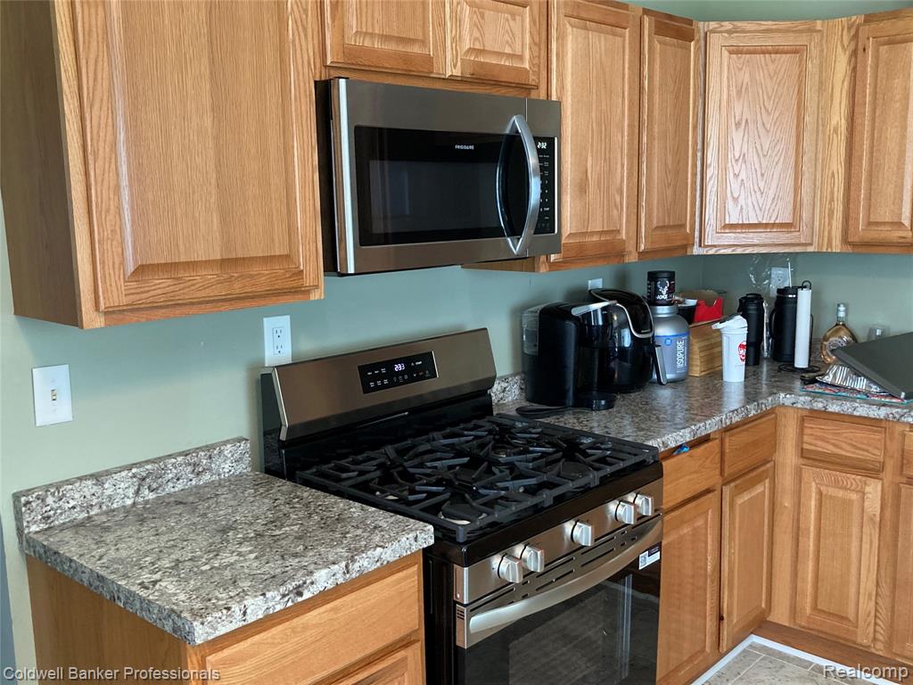 63 Parkdale Avenue, Pontiac, MI 48340 — Photo 8