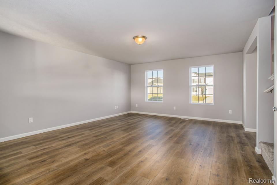 508 Emerald Glen Drive, Manchester, MI 48158 — Photo 2