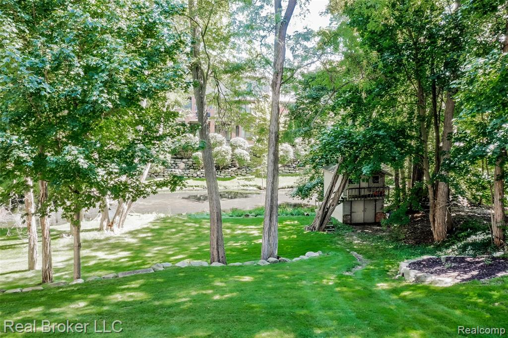 816 Seager Street, Commerce Twp, MI 48390 — Photo 43