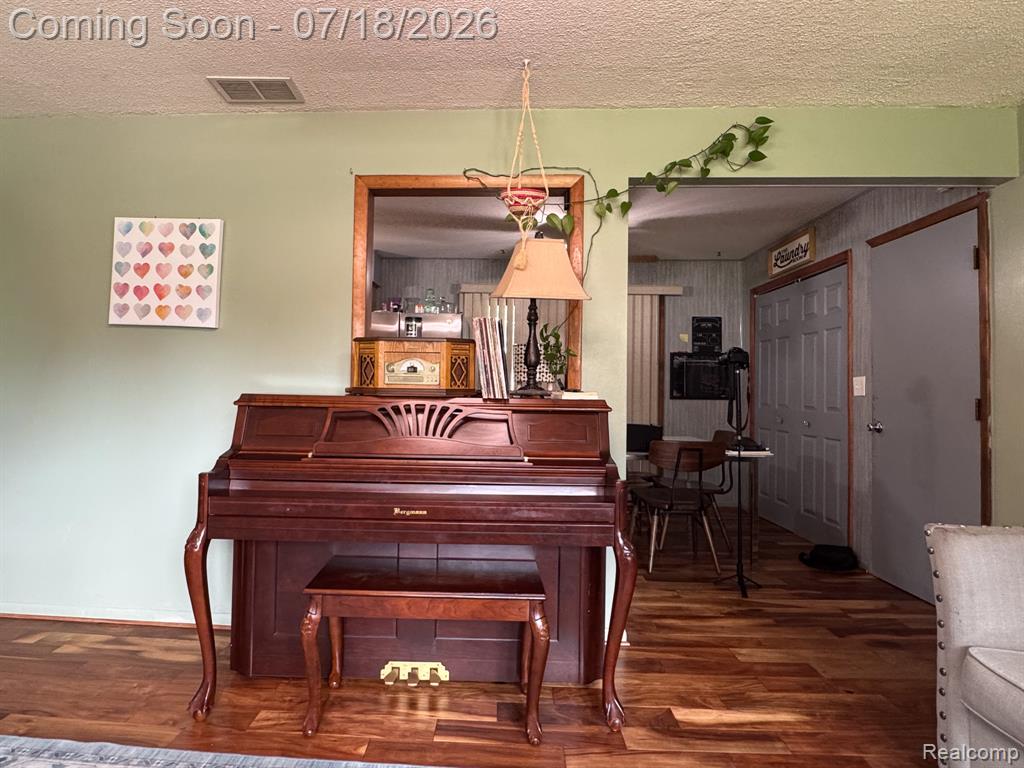 46030 Huling Street, Utica, MI 48317 — Photo 7