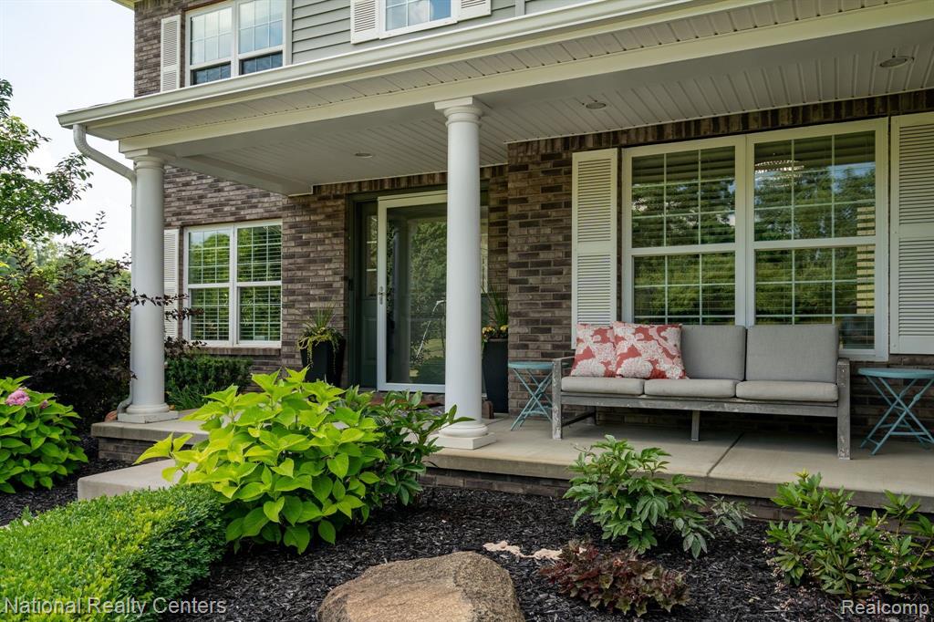 9869 Dartmouth Road, Clarkston, MI 48348 — Photo 4