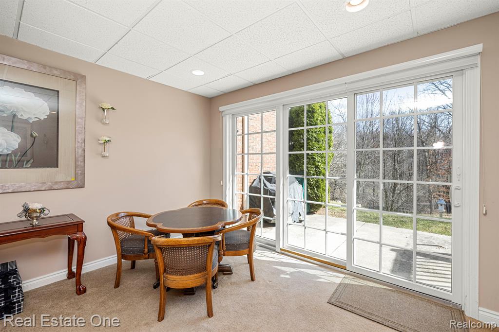565 ANDOVER Court, Rochester Hills, MI 48306 — Photo 28