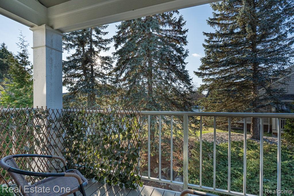 1903 Eagle Pointe, Bloomfield Hills, MI 48304 — Photo 12
