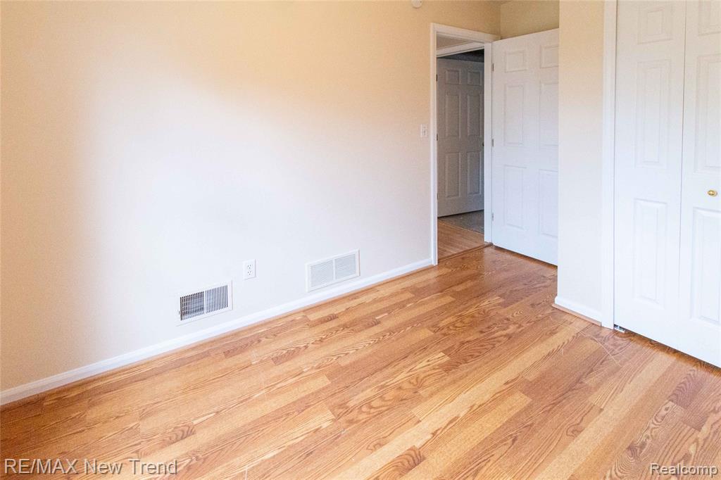 2521 Country Village Court, Ann Arbor, MI 48103 — Photo 32